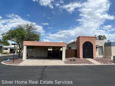 Main picture of 3264 N Little Horse Dr