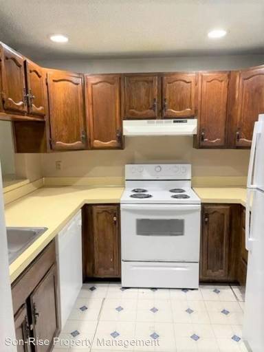 Main picture of 2315 Verona St