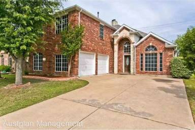 Main picture of 819 Redbud Dr