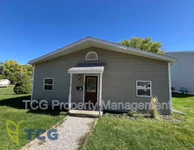 Main picture of 628 3rd Ave