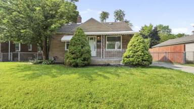 Main picture of 1527 Merrill Ave