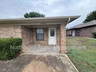 Main picture of 1008 Mitchell Ln
