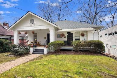 Main picture of 855 Charles Allen Dr NE