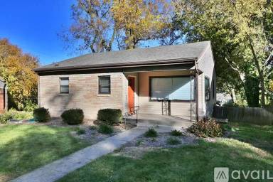Main picture of 1025 N 50th Ave
