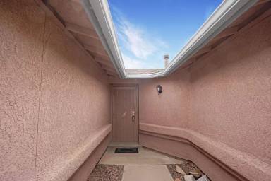 Main picture of 8650 N Chinaberry Way
