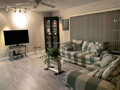 Main picture of 200 High Point Ct E