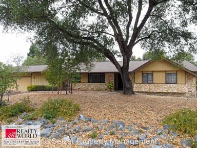 Main picture of 1470 Meadow Dr