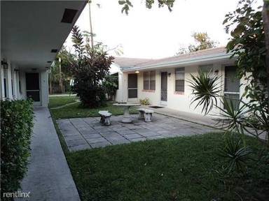 Main picture of 711 SE 15th St