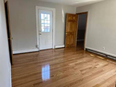 Main picture of 4 Border St