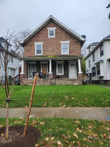 Main picture of 525 Garson Ave