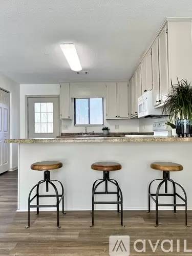 Main picture of 1925 Waldens Edge Way
