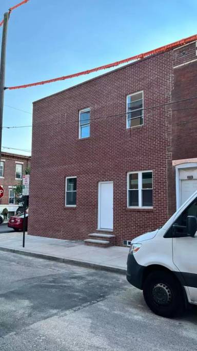 Main picture of 1815 Tasker St