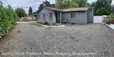 Main picture of 18810 SE Division St