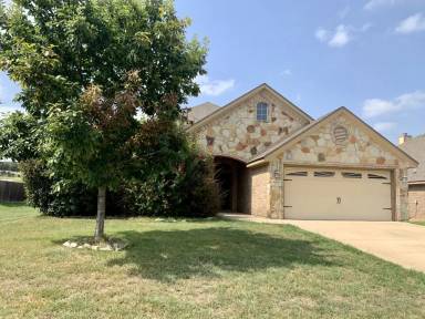 Main picture of 1509 Hazelnut Dr