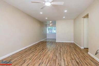 Main picture of 935 Pomeroy Ave