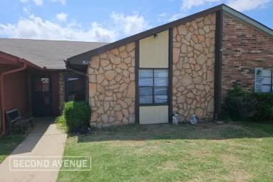 Main picture of 8115 NW 23rd St