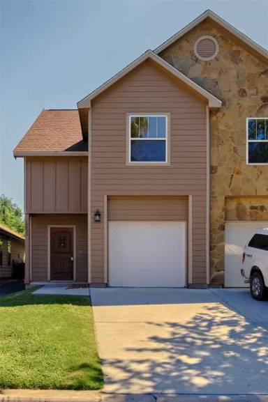 Main picture of 12960 Orion Ct