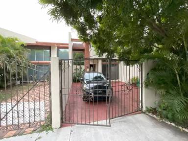 Main picture of 7300 SW 103 Pl