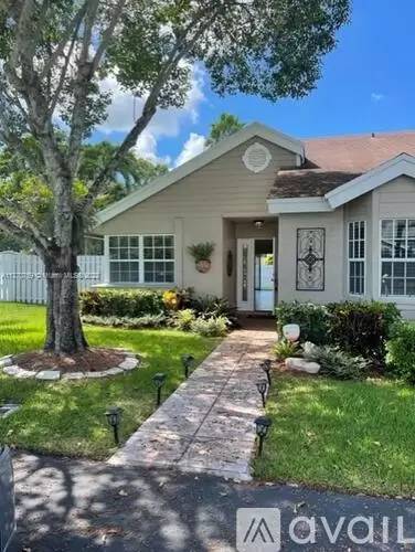 Main picture of 11160 SW 11th Pl