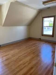 Main picture of 634 Webster St