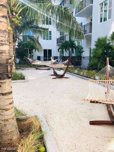 Main picture of 10X Living at Fort Lauderdale