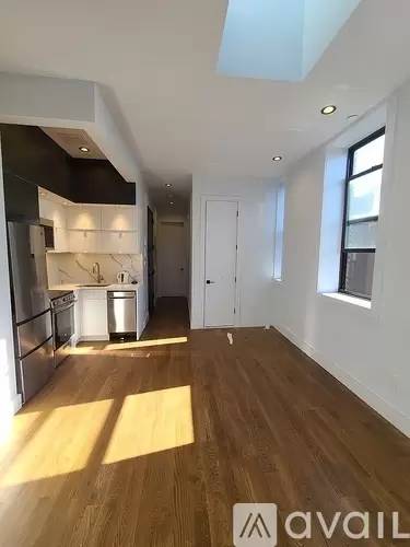 Main picture of 1337 Gates Ave