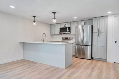 Main picture of 528 E Cleveland Ave