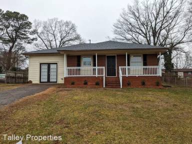 Main picture of 935 Hallmark Dr