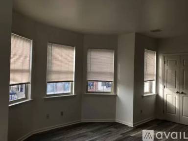Main picture of 335 E Main St