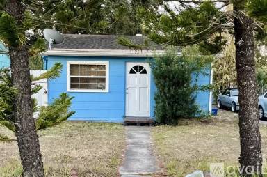 Main picture of 5016 18th Ave S