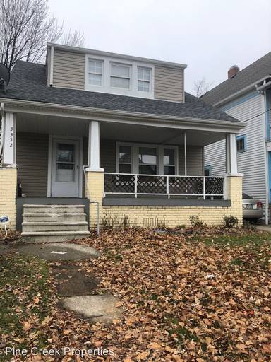 Main picture of 3352 W 88th St