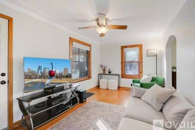 Main picture of 3042 Johnson St NE