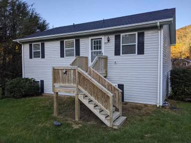 Main picture of 135 Rocky Mountain Ln