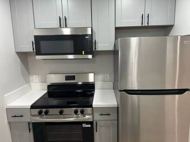 Main picture of 1280 Robinson Ave