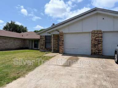 Main picture of 6845 S Creek Dr