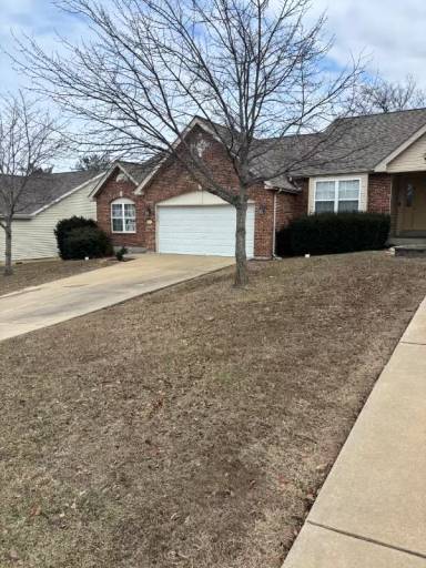 Main picture of 380 Shadow Pines Dr