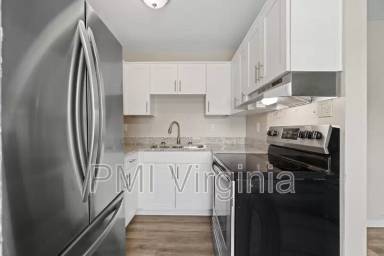 Main picture of 4225 Schooner Trl