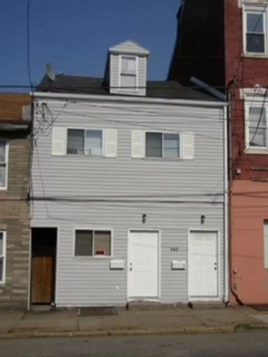 Main picture of 145 S 18th St