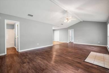 Main picture of 9215 Webster Ln