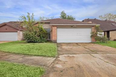 Main picture of 10738 Staghill Dr