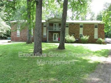 Main picture of 1090 Evelyn Dr