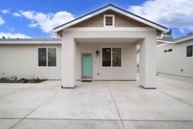 Main picture of 2727 Rio Linda Blvd