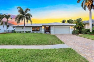 Main picture of 1552 Buccaneer Ct
