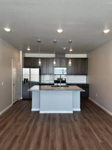 Main picture of Canvas at Gateway