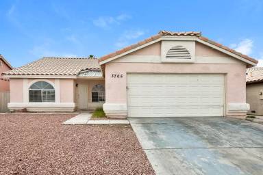 Main picture of 3705 Iverson Ln