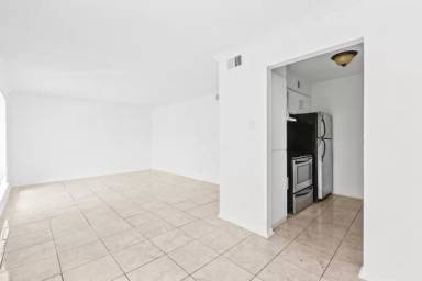 Main picture of 6611 Southpoint St