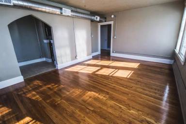 Main picture of 2243 Jones St