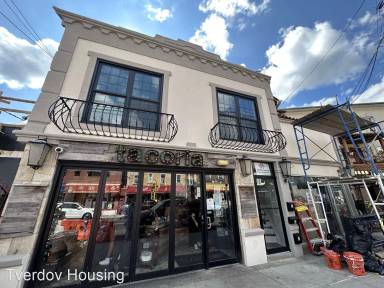 Main picture of 56 Easton Ave