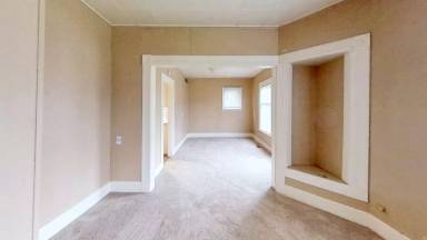 Main picture of 412 Lakeway Dr