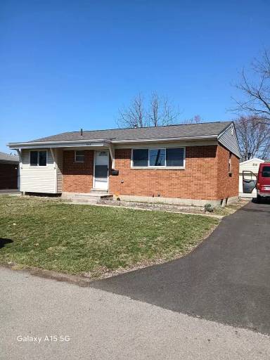 Main picture of 4048 E Livingston Ave